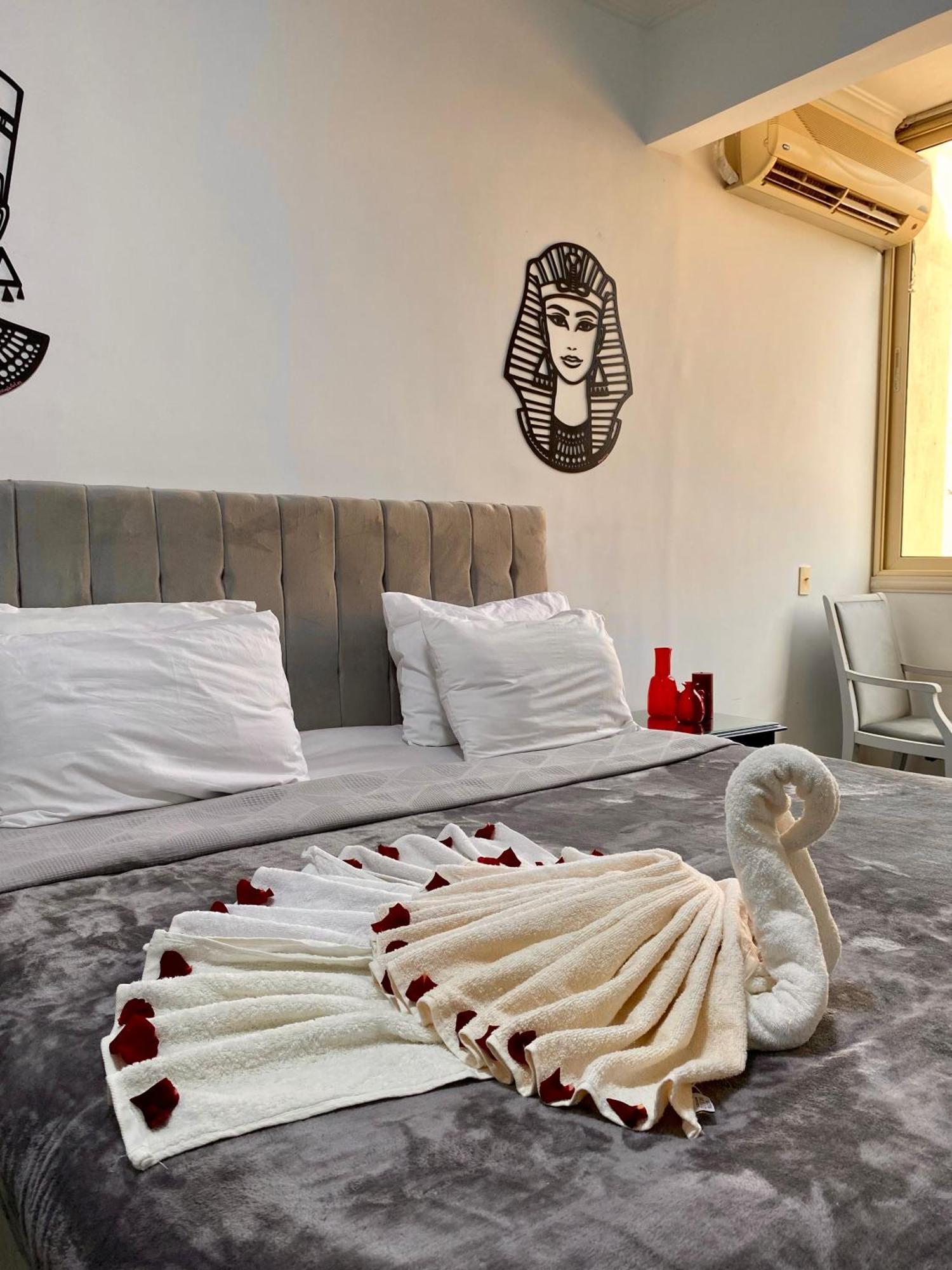 K Boutique Hotel Medspa-Pyramids & Grand Egyptian Museum Ghatati Esterno foto