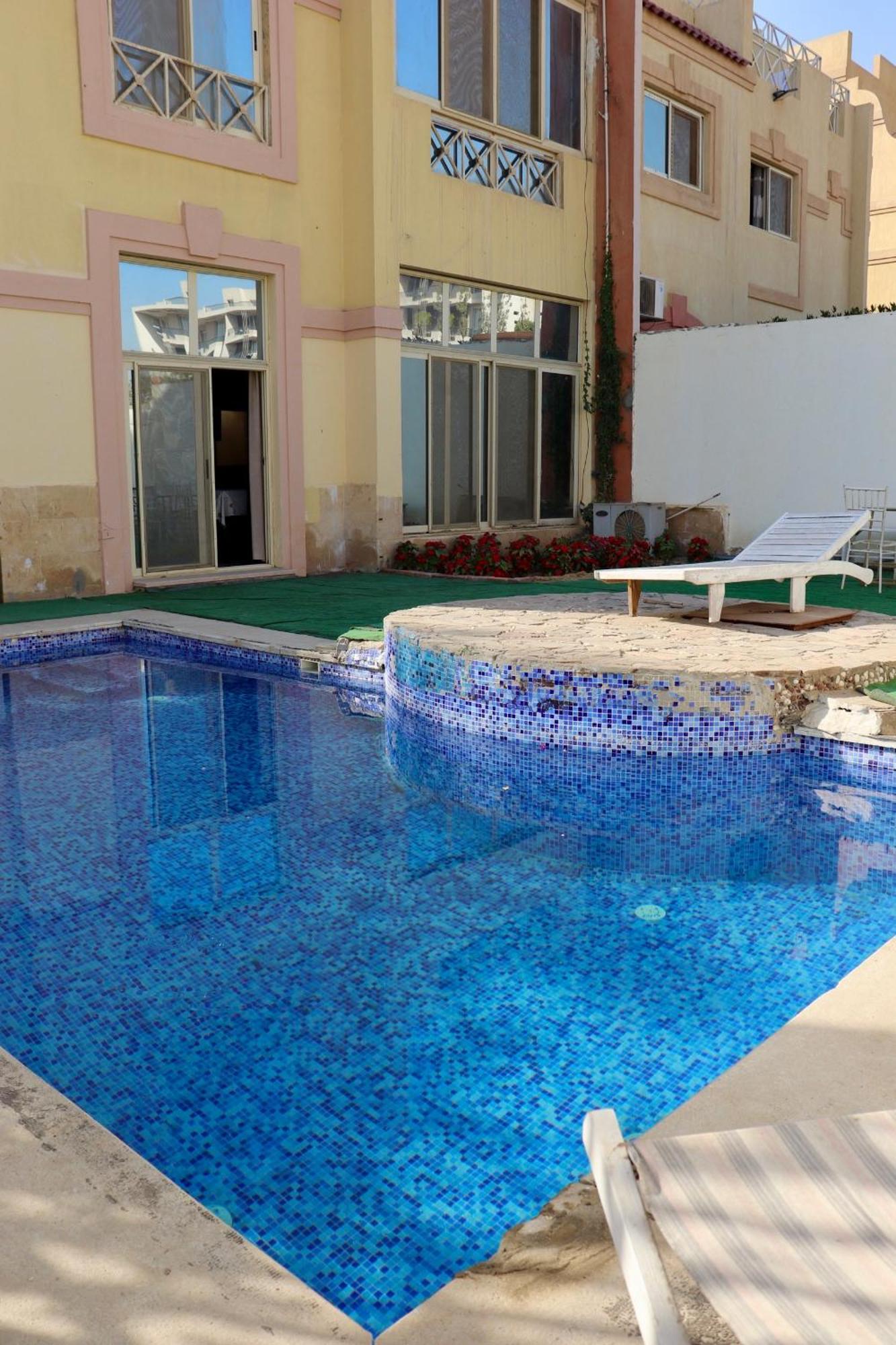 K Boutique Hotel Medspa-Pyramids & Grand Egyptian Museum Ghatati Esterno foto