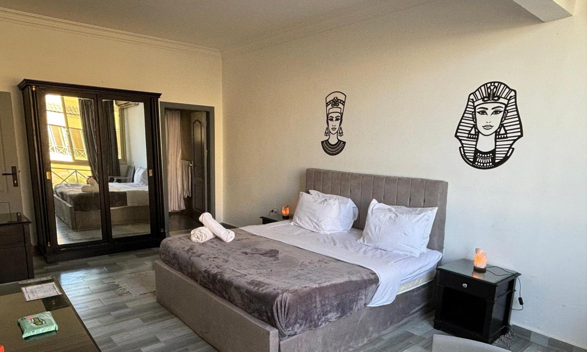 K Boutique Hotel Medspa-Pyramids & Grand Egyptian Museum Ghatati Esterno foto